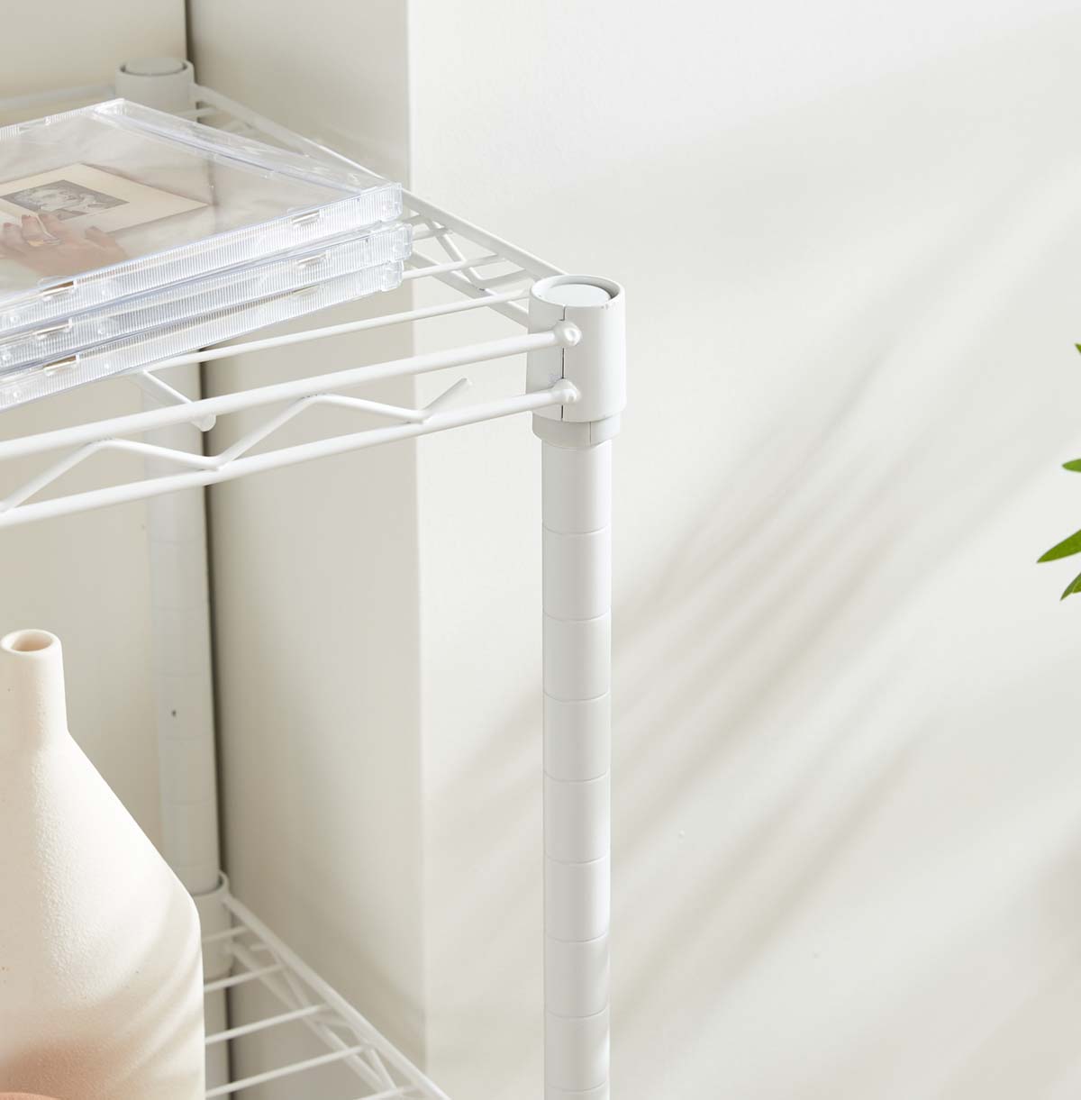 4-Tier Utility Shelving Unit / Metal Storage Shelves / Steel Wire Rack / Boltless Steel Shelving