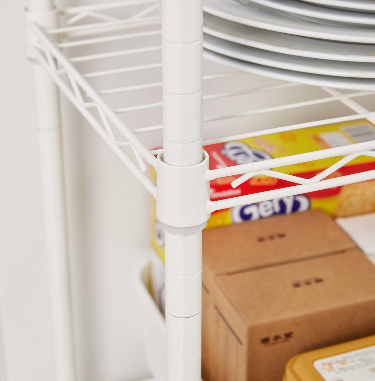 white metal bathroom shelves price