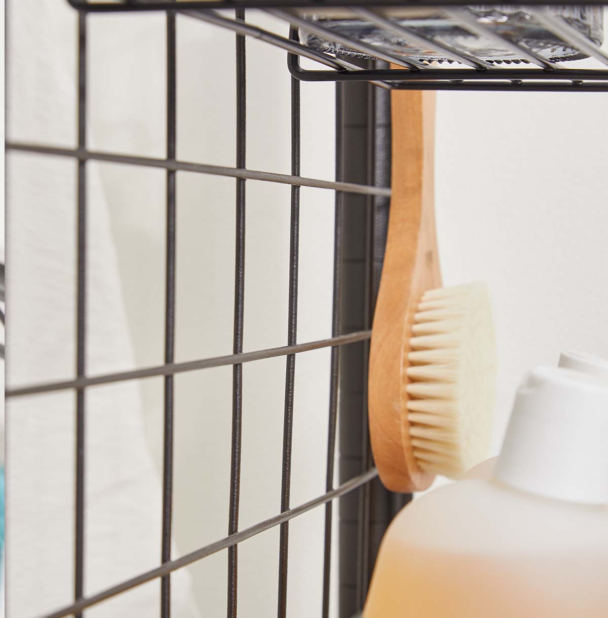 1-Tier Washing Machine Storage Rack with Hanging Rod and basket