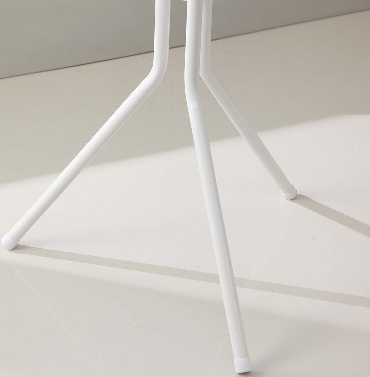 Metal Clothes Rack Metal Coat Rack Stand - White