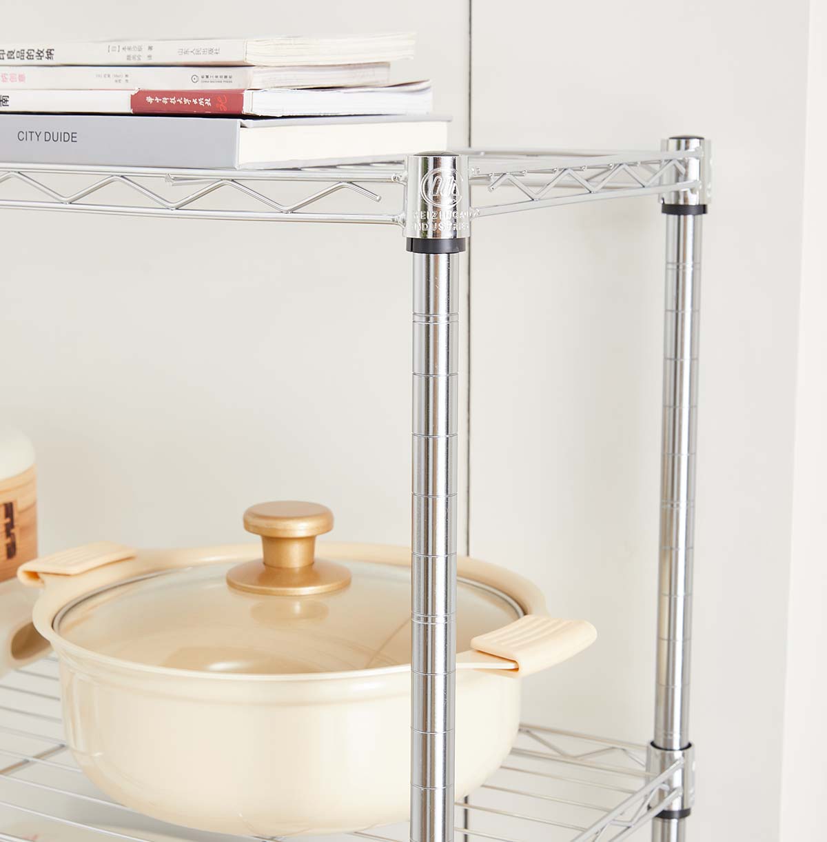 Penthouse Storage Shelf Technology.4 tier metal bookself