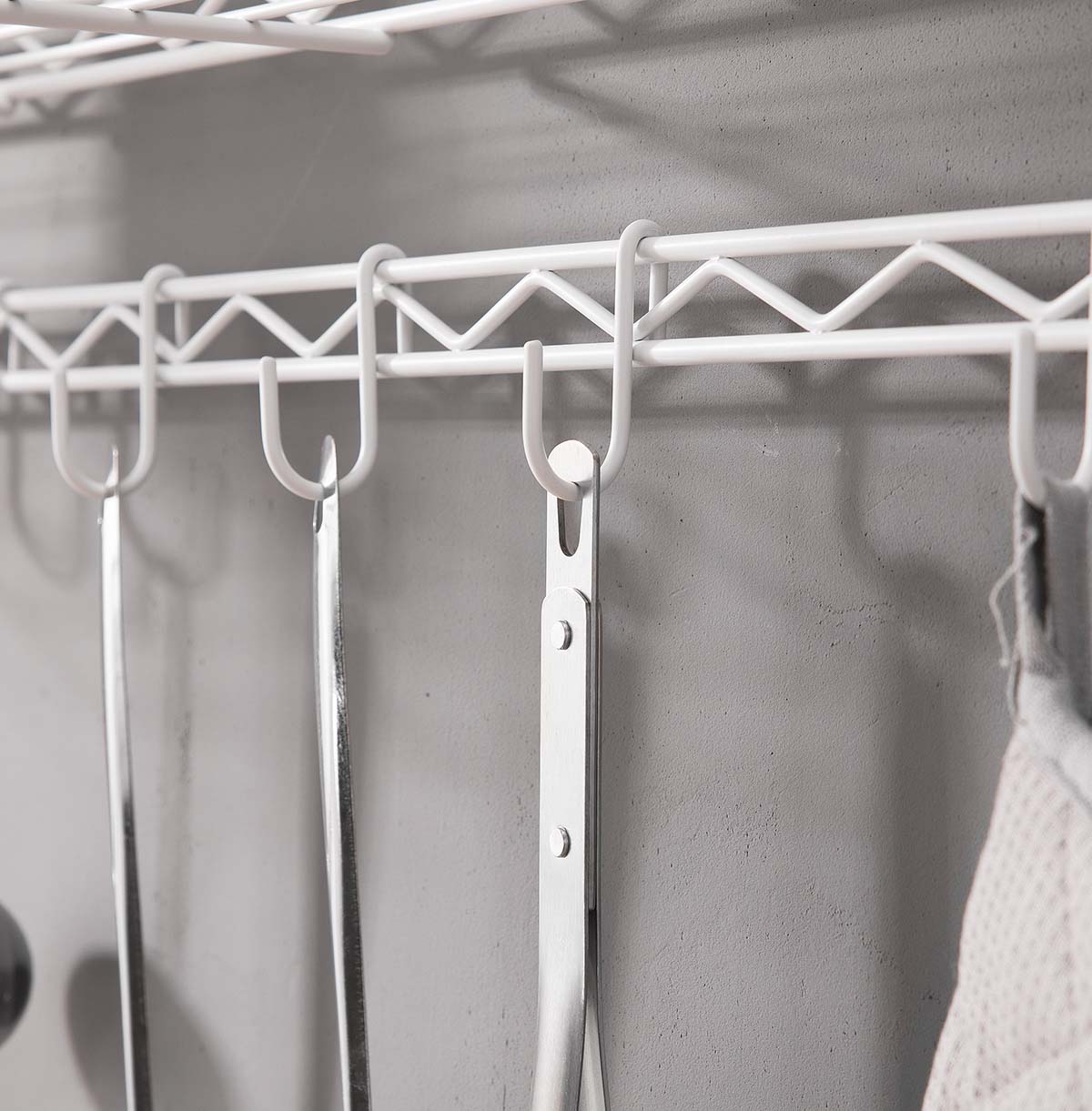 Principles of shelf optimization management.3 tier steel wire shelf